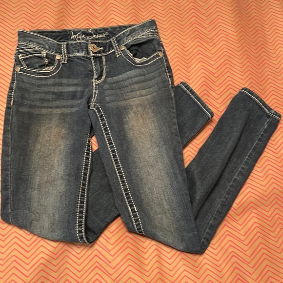 Jeans - Picture 2 of 2